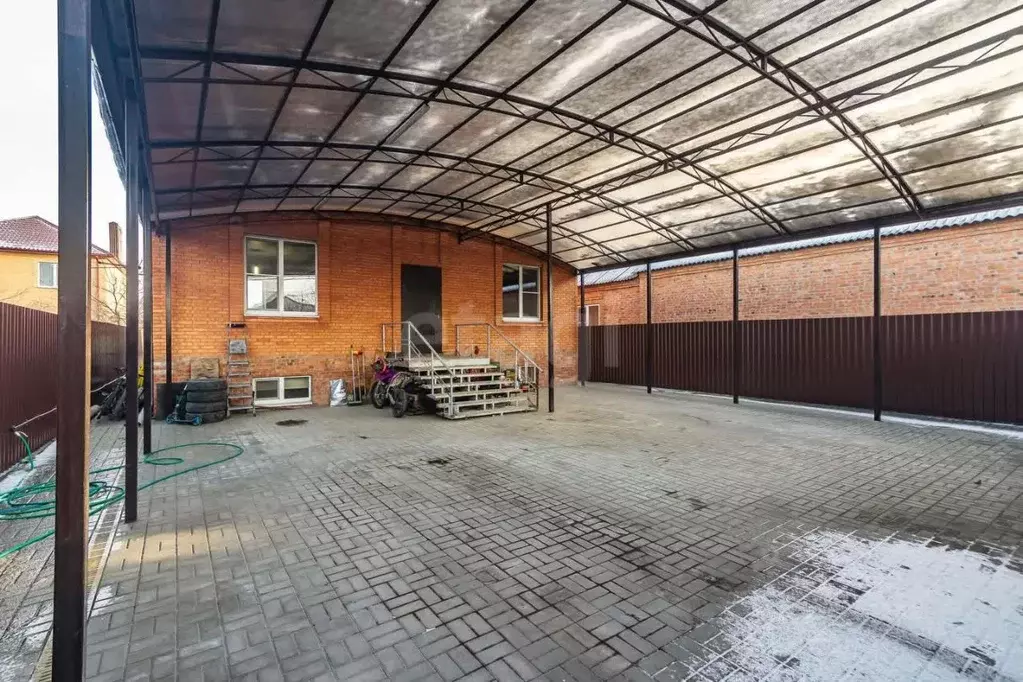 Дом в Ростовская область, Батайск Литовская ул. (200 м) - Фото 0