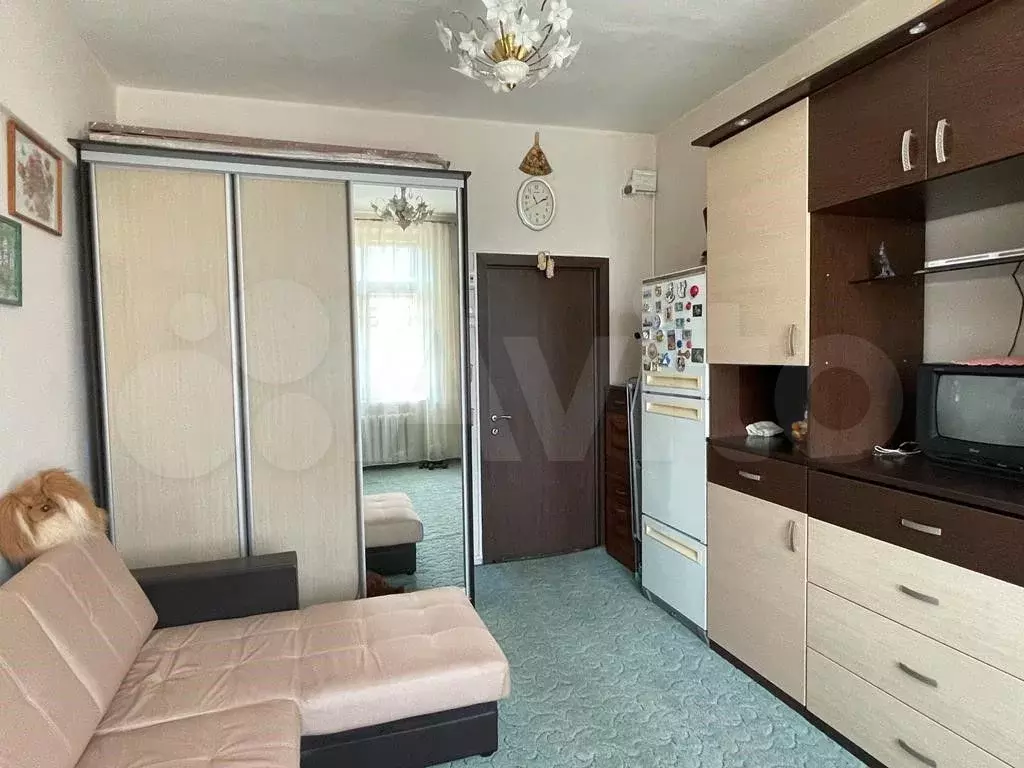 Комната 17 м в 4-к., 5/5 эт. - Фото 0
