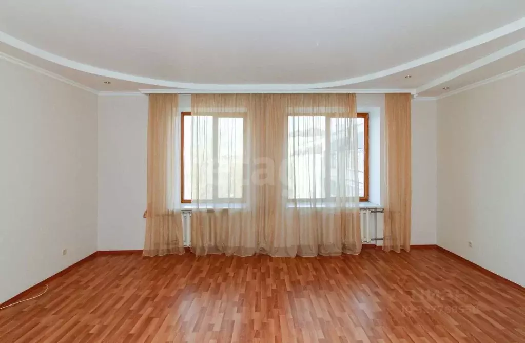 4-к кв. Тюменская область, Тюмень ул. Степана Халтурина, 8 (199.0 м) - Фото 1