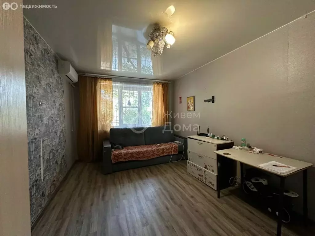 3-комнатная квартира: Волгоград, Фруктовая улица, 24 (63 м) - Фото 1