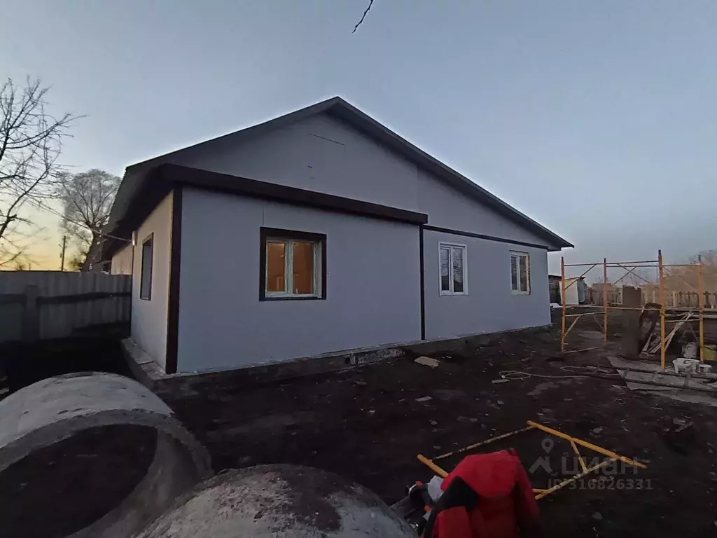 Дом в Омская область, Омский район, с. Андреевка ул. Комарова (54 м) - Фото 0