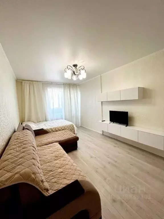 1-к кв. Татарстан, Казань просп. Альберта Камалеева, 34А (40.0 м) - Фото 1