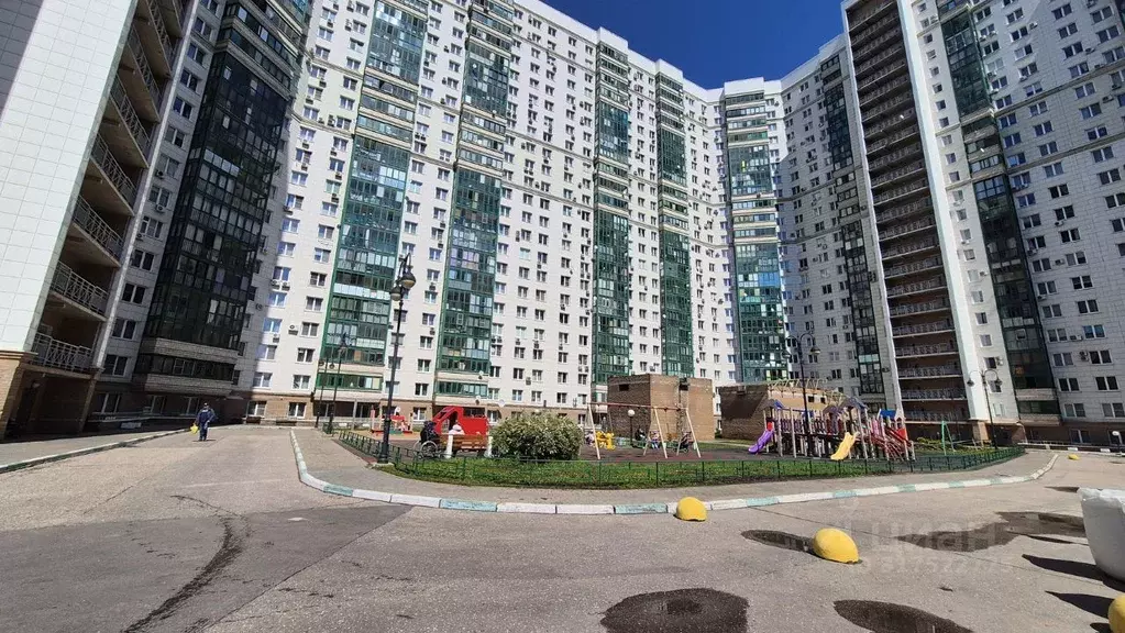 3-к кв. Московская область, Красногорск бул. Космонавтов, 1 (98.0 м) - Фото 0