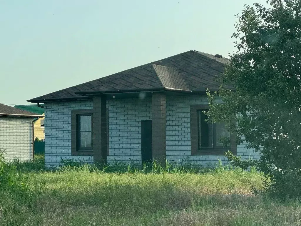 Дом в Волгоградская область, Краснослободск Среднеахтубинский район, ... - Фото 1