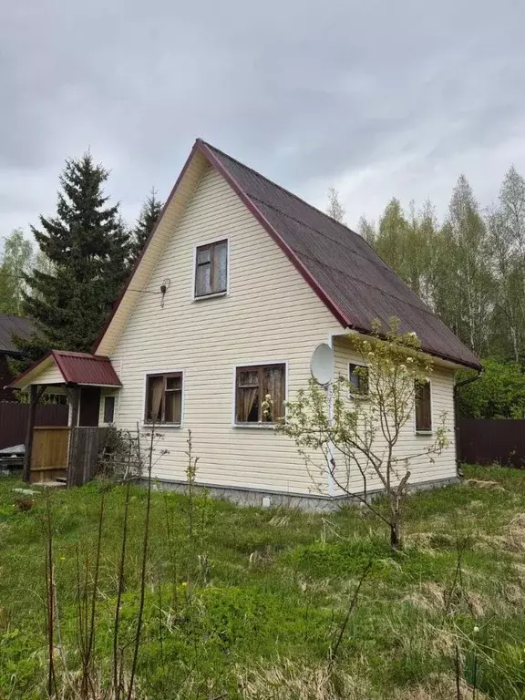 Дом в Ленинградская область, Выборгский район, Рощинское городское ... - Фото 1
