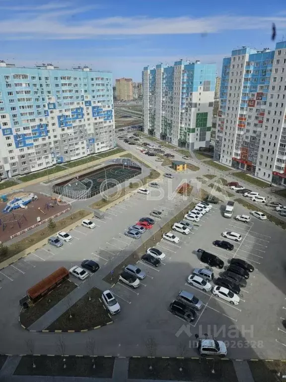3-к кв. Тюменская область, Тюмень ул. Валентины Трофимовой, 3 (86.3 м) - Фото 0