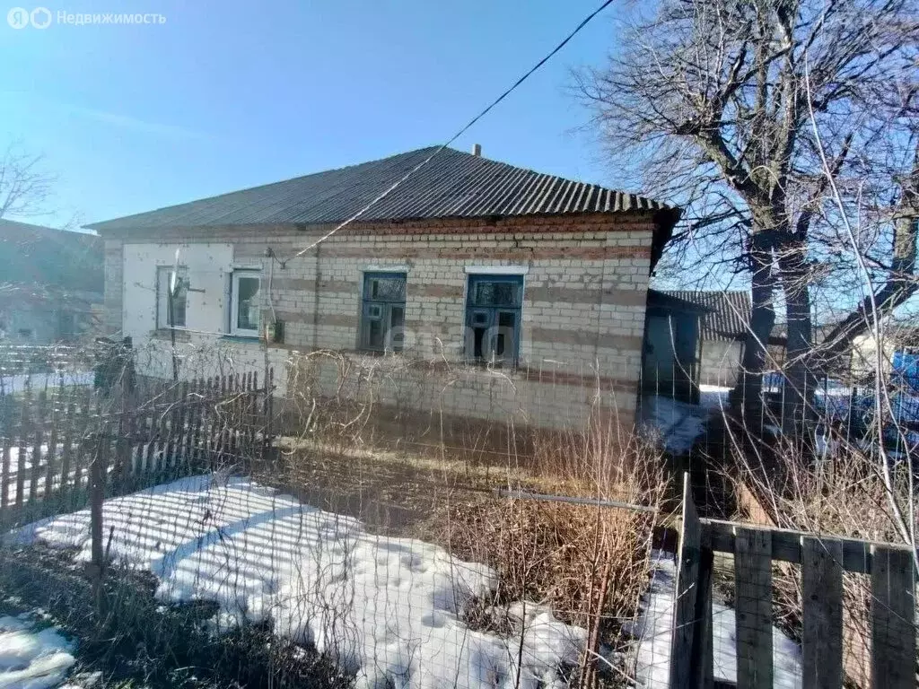 Дом в Старый Оскол, улица Калинина, 21 (70 м) - Фото 0