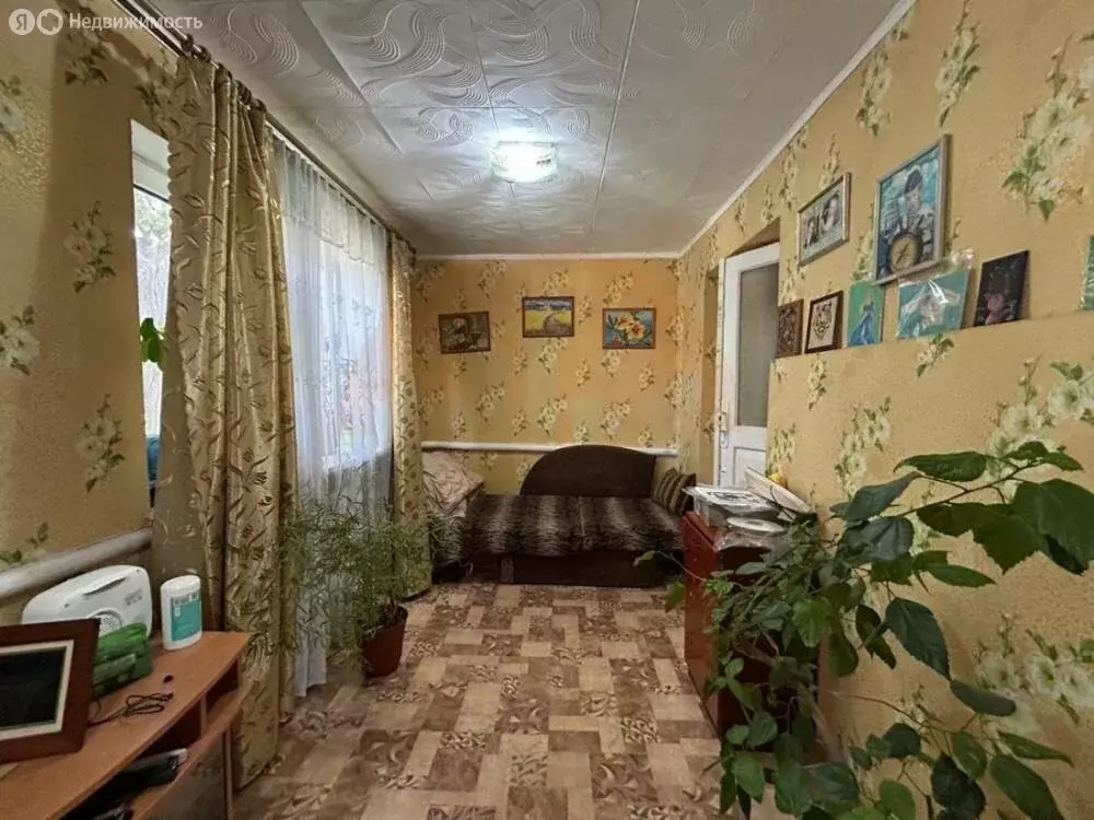 3-комнатная квартира: Саки, Евпаторийское шоссе, 75 (67.9 м) - Фото 0