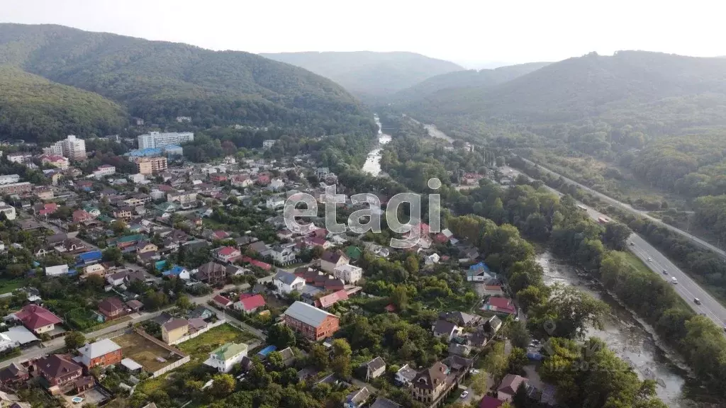 Участок в Краснодарский край, Горячий Ключ ул. Урусова (10.9 сот.) - Фото 1