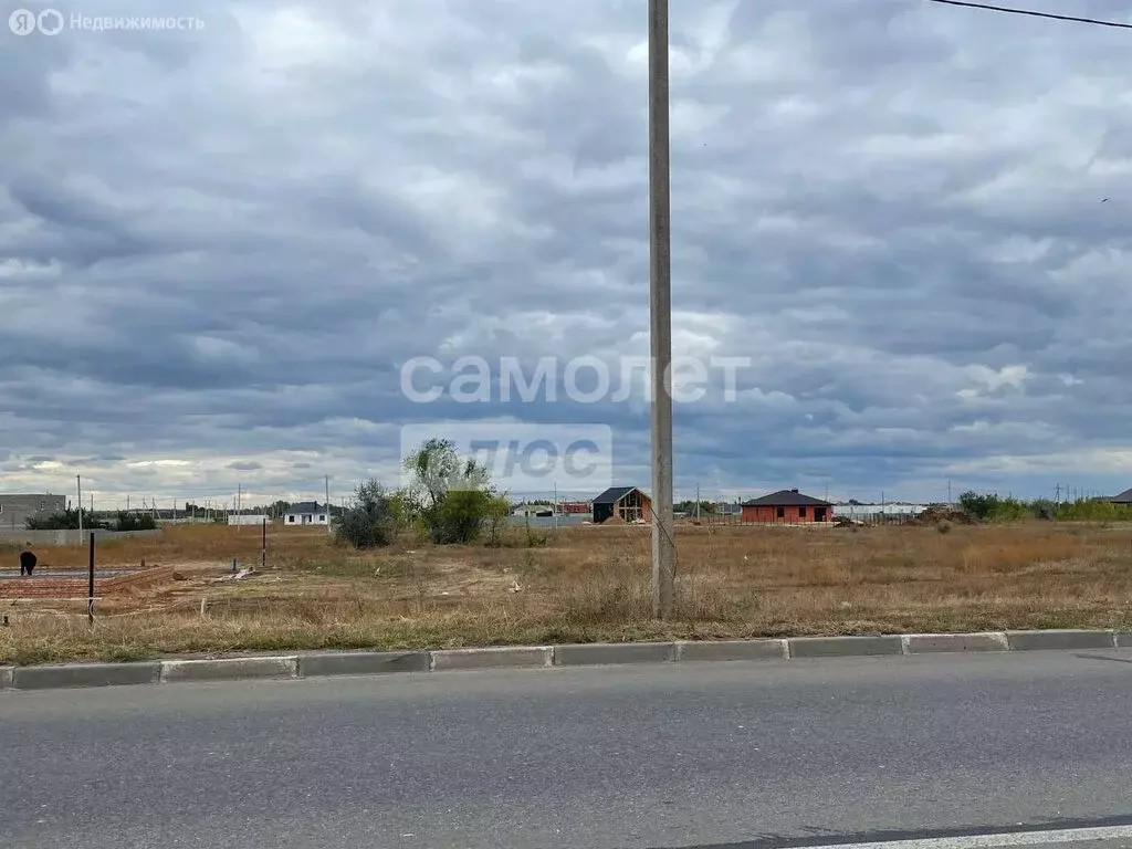 Участок в Энгельс, Осенняя улица (9.11 м) - Фото 1