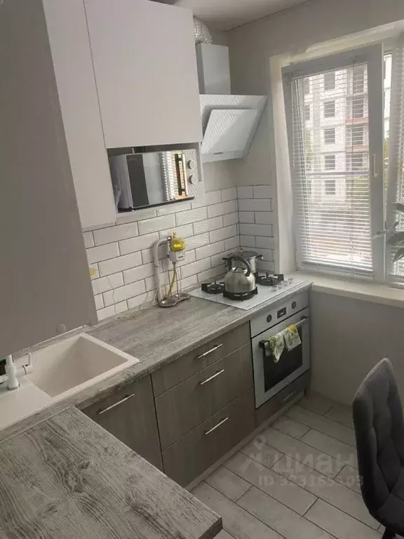 4-к кв. Белгородская область, Старый Оскол Лебединец мкр, 17 (60.0 м) - Фото 1