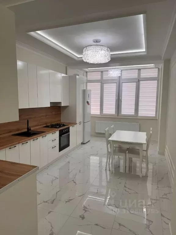 1-к кв. Ставропольский край, Ессентуки Баталинская ул., 23 (75.0 м) - Фото 0