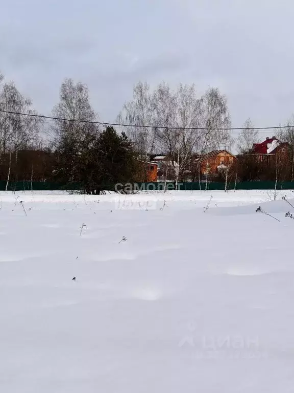 Участок в Московская область, Серпухов городской округ, д. Скрылья ул. ... - Фото 1