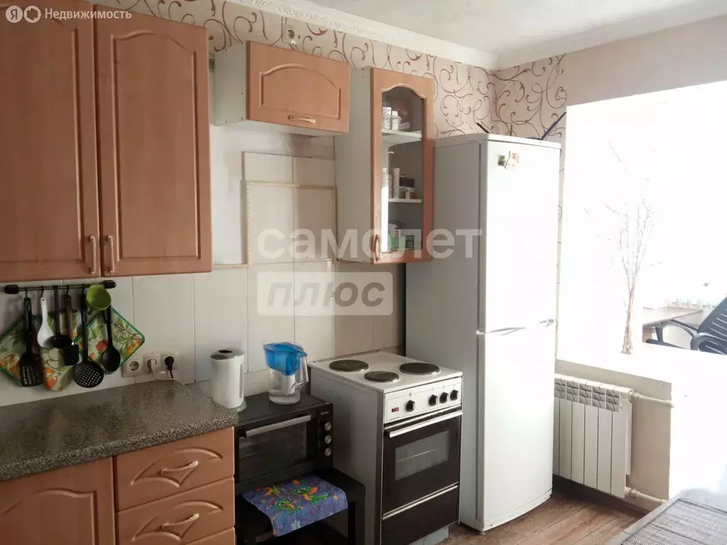 3-комнатная квартира: Бердск, улица Красная Сибирь, 119 (70 м) - Фото 1