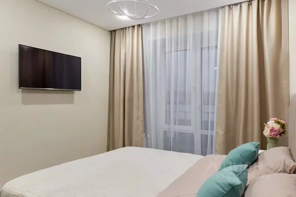 1-к кв. Татарстан, Казань ул. Фикрята Табеева, 5 (35.0 м) - Фото 0