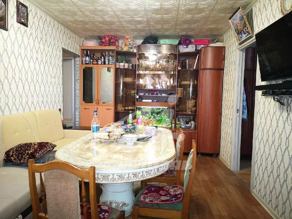 Продается 4-комнатная квартира - Фото 2