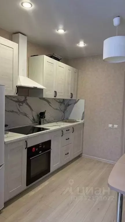 2-к кв. Татарстан, Казань ул. Умырзая, 10 (60.0 м) - Фото 1