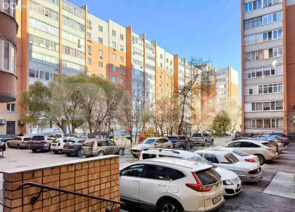 2-комнатная квартира: Тюмень, улица Максима Горького, 3 (77.2 м) - Фото 2