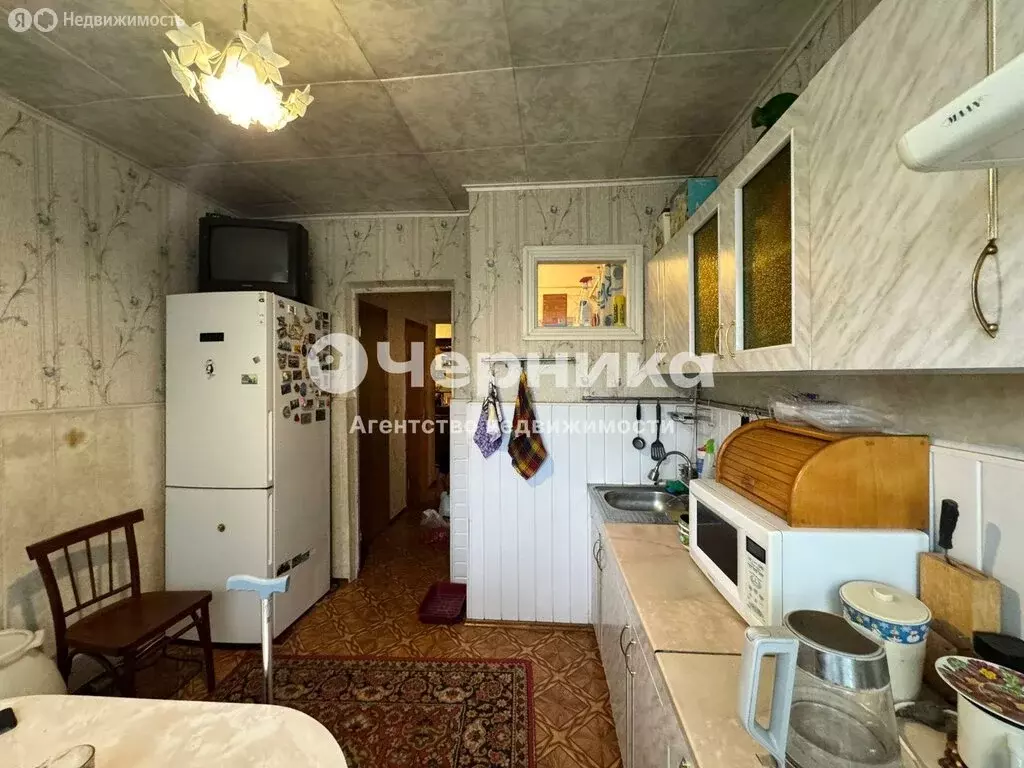 3-комнатная квартира: Шахты, Красинская улица, 48А (63 м) - Фото 1