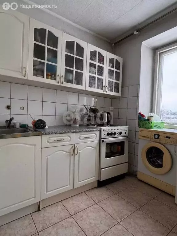 3-комнатная квартира: Кемерово, улица Юрия Смирнова, 18 (61.6 м) - Фото 1
