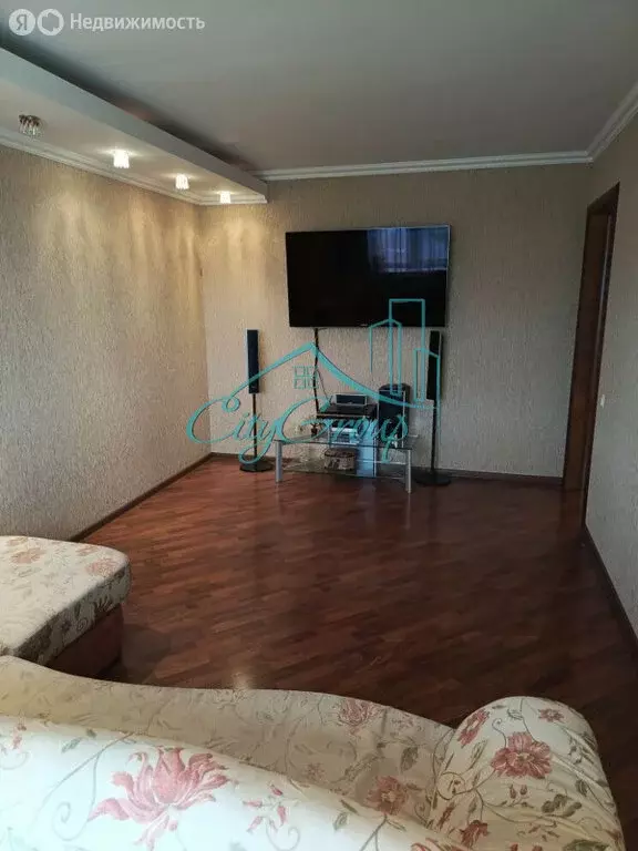 3-комнатная квартира: Кувандык, Фестивальная улица, 3 (64.8 м) - Фото 2