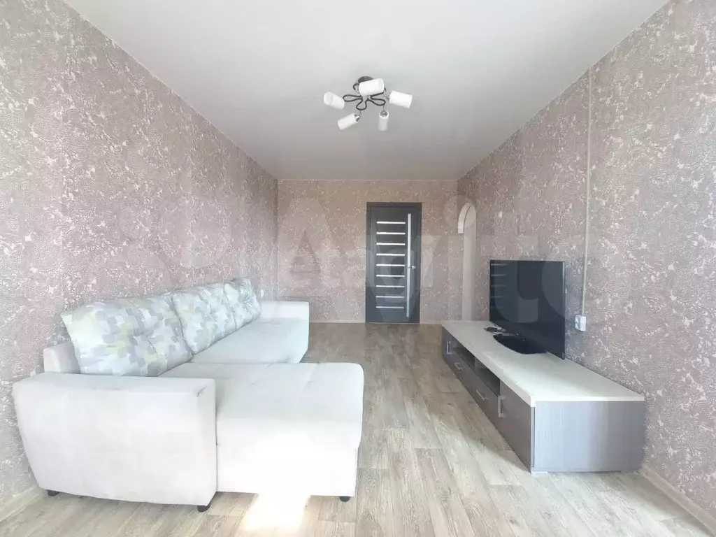 2-к. квартира, 46 м, 5/5 эт. - Фото 1