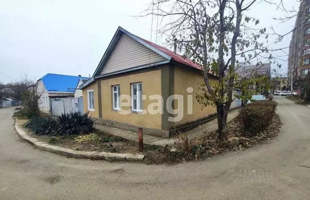 Дом в Ставропольский край, Ставрополь № 7 мкр, проезд Кольцевой, 4 (68 ... - Фото 1