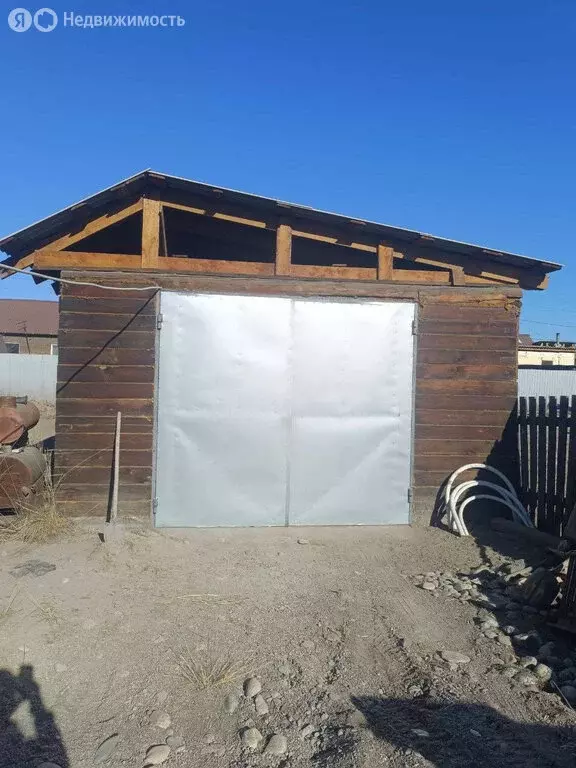 Дом в Республика Тыва, Кызылский кожуун, посёлок городского типа ... - Фото 2