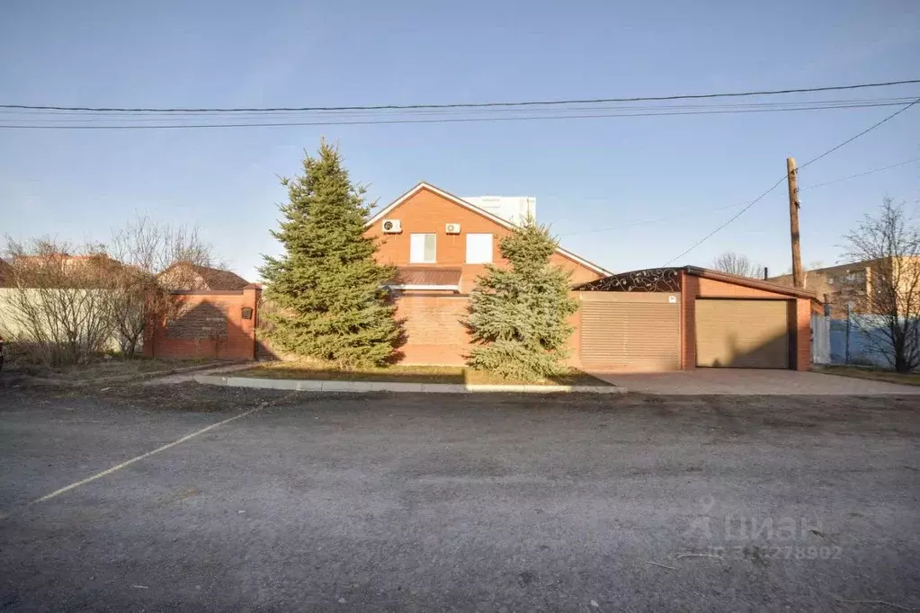 Дом в Оренбургская область, Оренбург Южный мкр, ул. Томская (180 м) - Фото 1