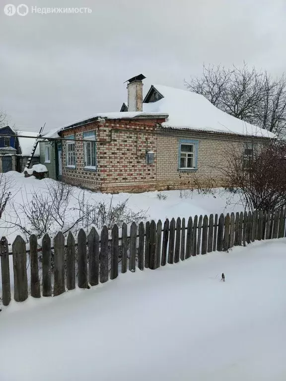 Дом в село Супонево, улица Чувиной, 84 (85 м) - Фото 1