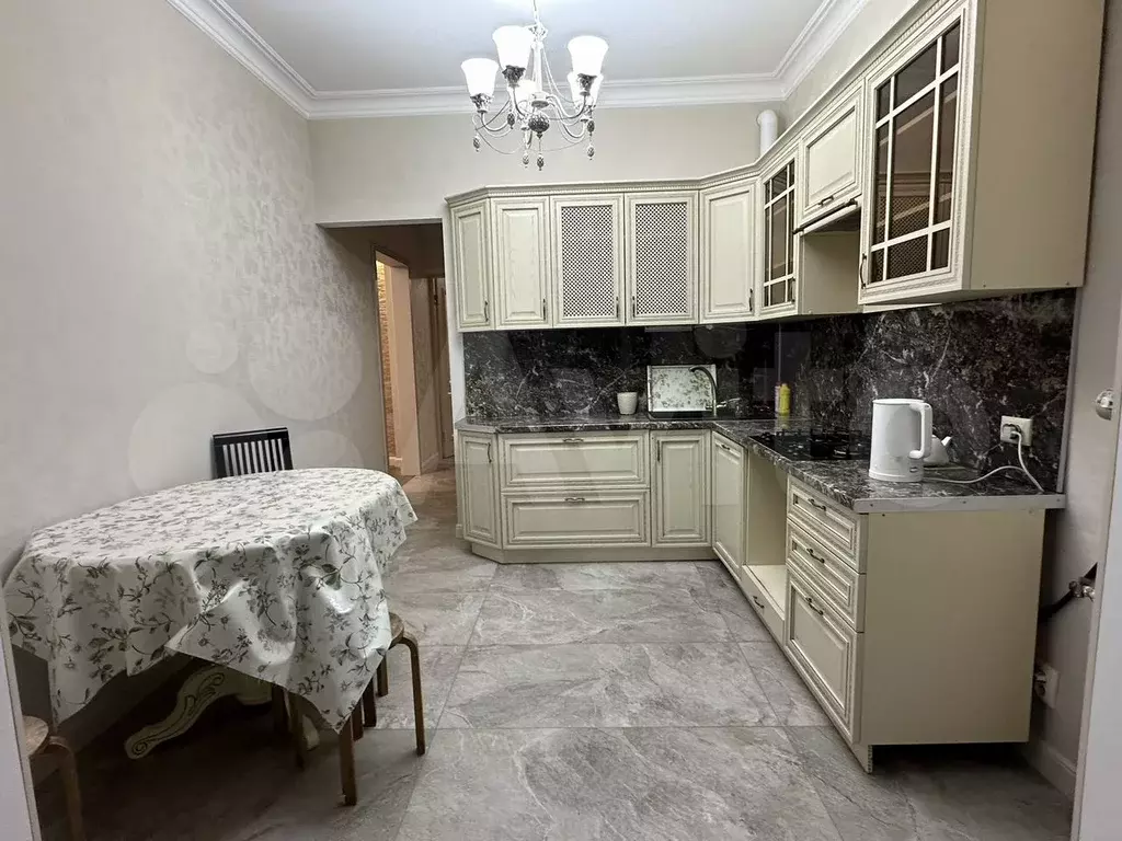 3-к. квартира, 90 м, 8/9 эт. - Фото 1