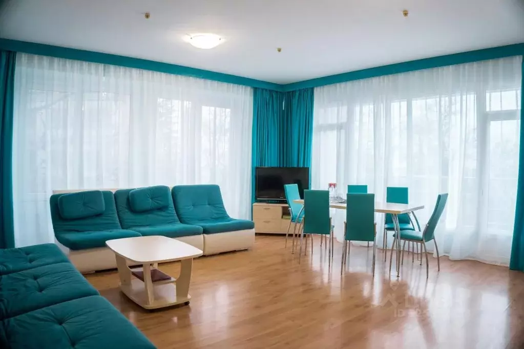 Комната Крым, Алупка спуск Парковый, 4 (48.0 м) - Фото 1