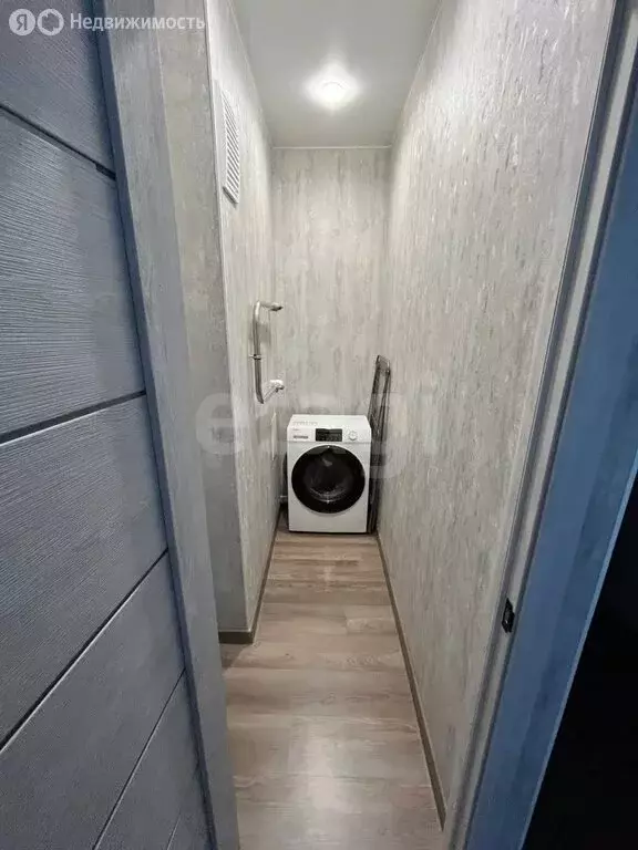 2-комнатная квартира: Тюмень, улица Фармана Салманова, 14 (64.7 м) - Фото 2