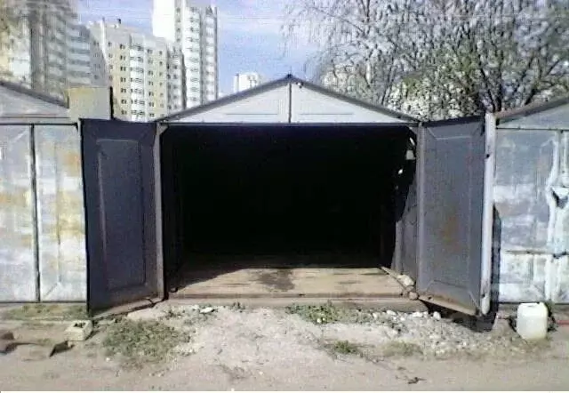 Гараж в Санкт-Петербург Караваевская ул., 9 (18 м) - Фото 1