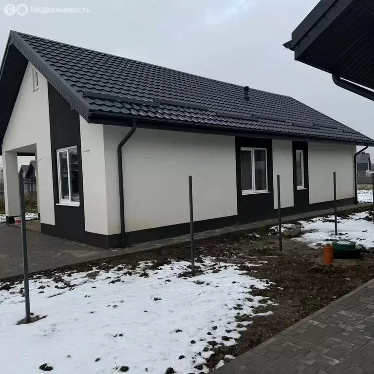 Дом в Калининградская область, Гурьевский муниципальный округ, посёлок ... - Фото 1