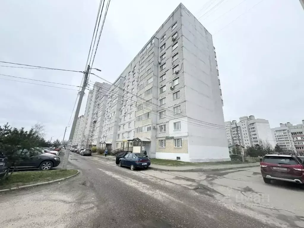 2-к кв. Ярославская область, Ярославль просп. Фрунзе, 33 (65.0 м) - Фото 1