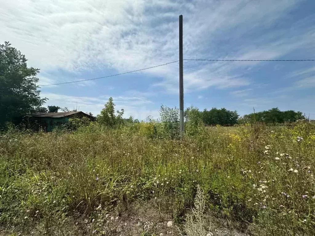 Участок в Ингушетия, Назрань ул. Вишневая (10.0 сот.) - Фото 1