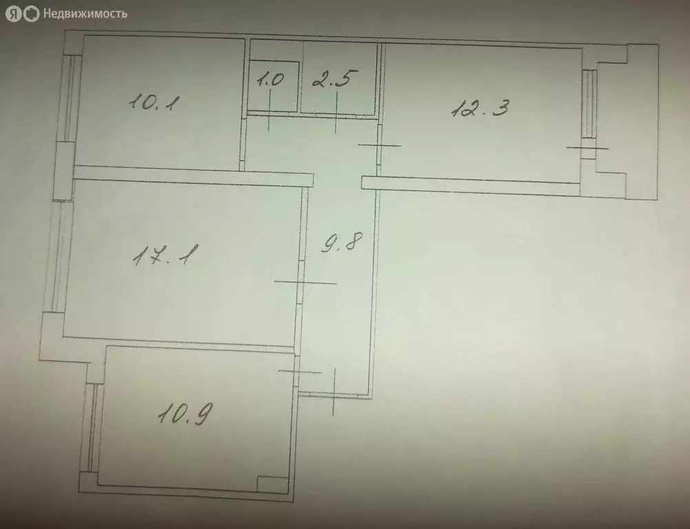 3-комнатная квартира: Саратов, улица имени Ф.А. Блинова, 3 (65.8 м) - Фото 0