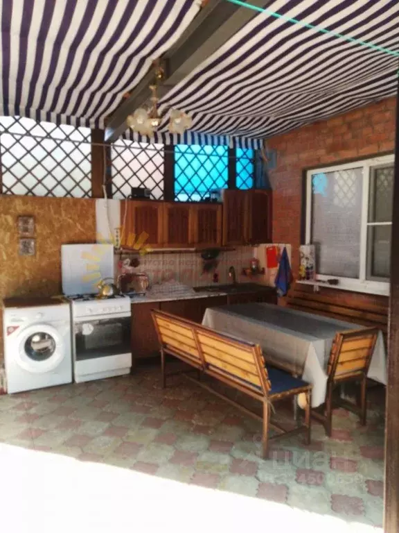 Дом в Краснодарский край, Ейск ул. Шмидта (140 м) - Фото 2