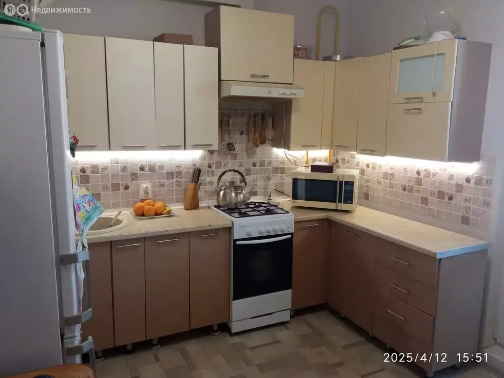 2-комнатная квартира: посёлок Придорожный, микрорайон Южный Город, ... - Фото 0