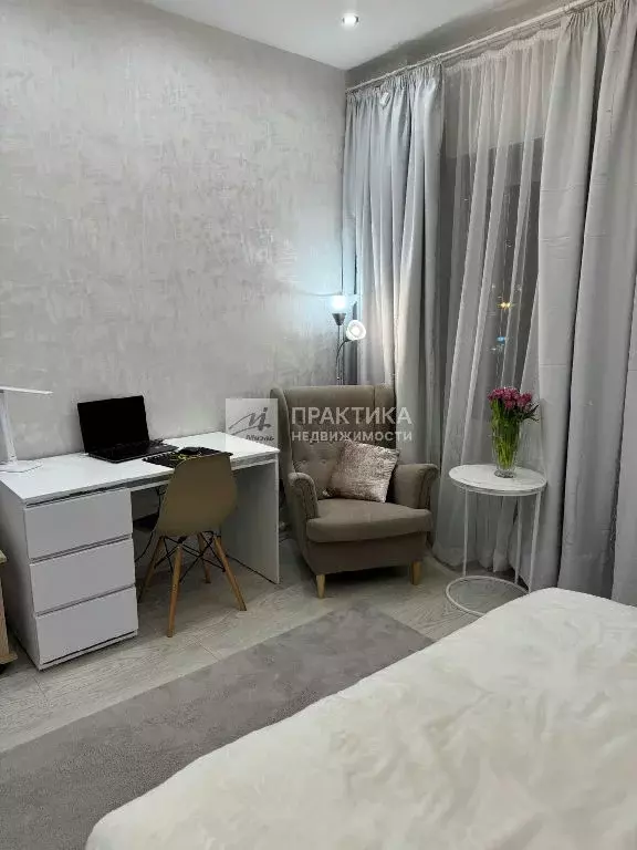 Продается 4-комнатная квартира - Фото 2