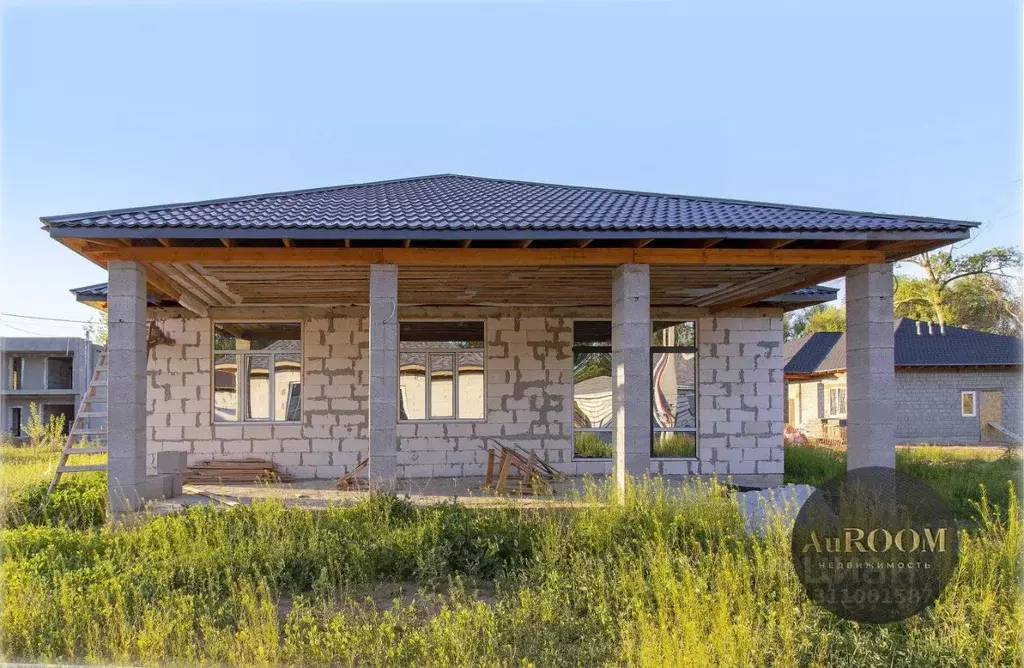 Дом в Волгоградская область, Среднеахтубинский район, Ахтубинское ... - Фото 1