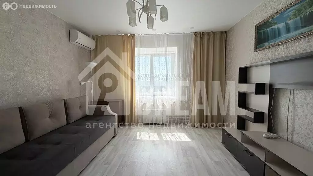 1-комнатная квартира: Волгоград, проспект Маршала Жукова, 98Б (45.5 м) - Фото 1