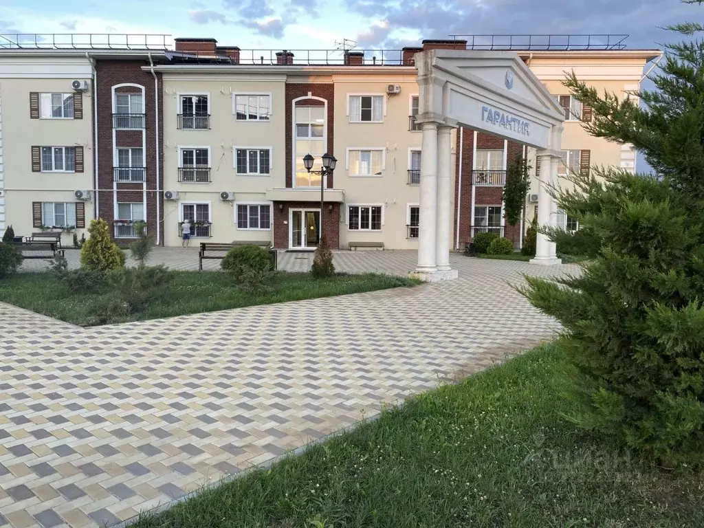 2-к кв. Краснодарский край, Краснодар ул. Атлантическая, 2к10 (70.0 м) - Фото 1