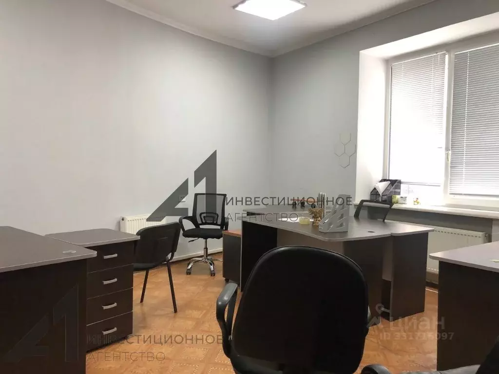 Офис в Тюменская область, Тюмень ул. Володарского, 17 (206 м) - Фото 1