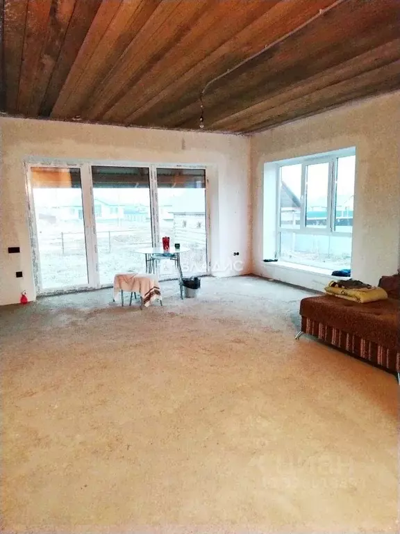 Дом в Башкортостан, Стерлитамакский район, Казадаевский сельсовет, с. ... - Фото 1