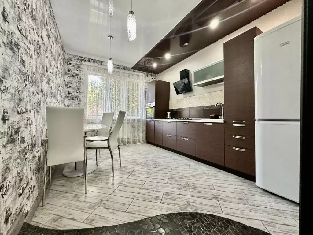 Дом в Курская область, Октябрьский район, Черницынский сельсовет, д. ... - Фото 2