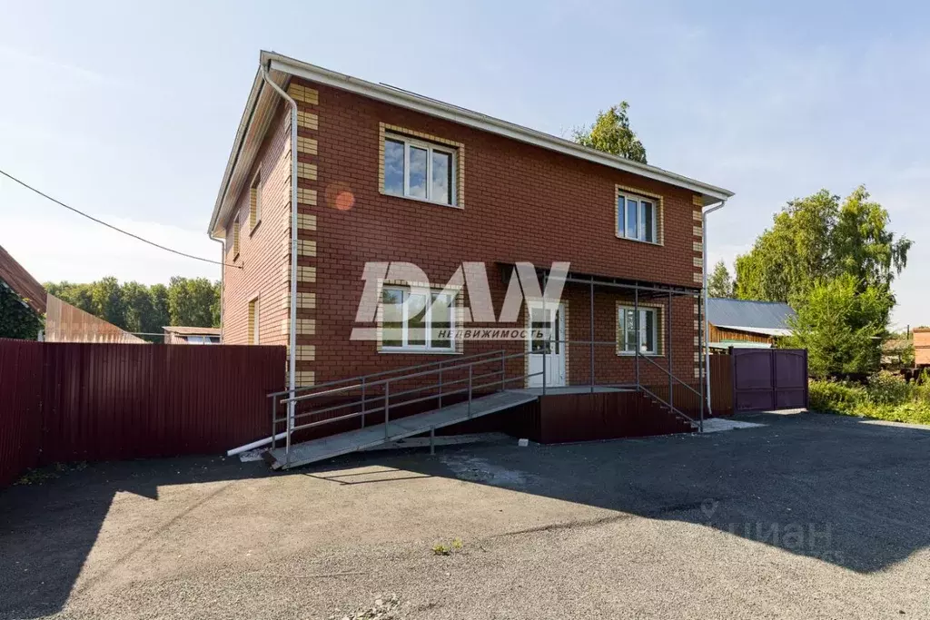 Помещение свободного назначения в Челябинская область, с. Кунашак ул. ... - Фото 1