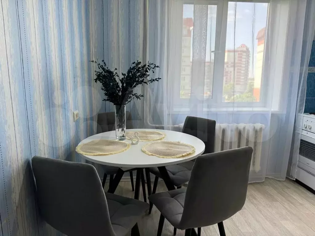 2-к. квартира, 55 м, 5/9 эт. - Фото 0