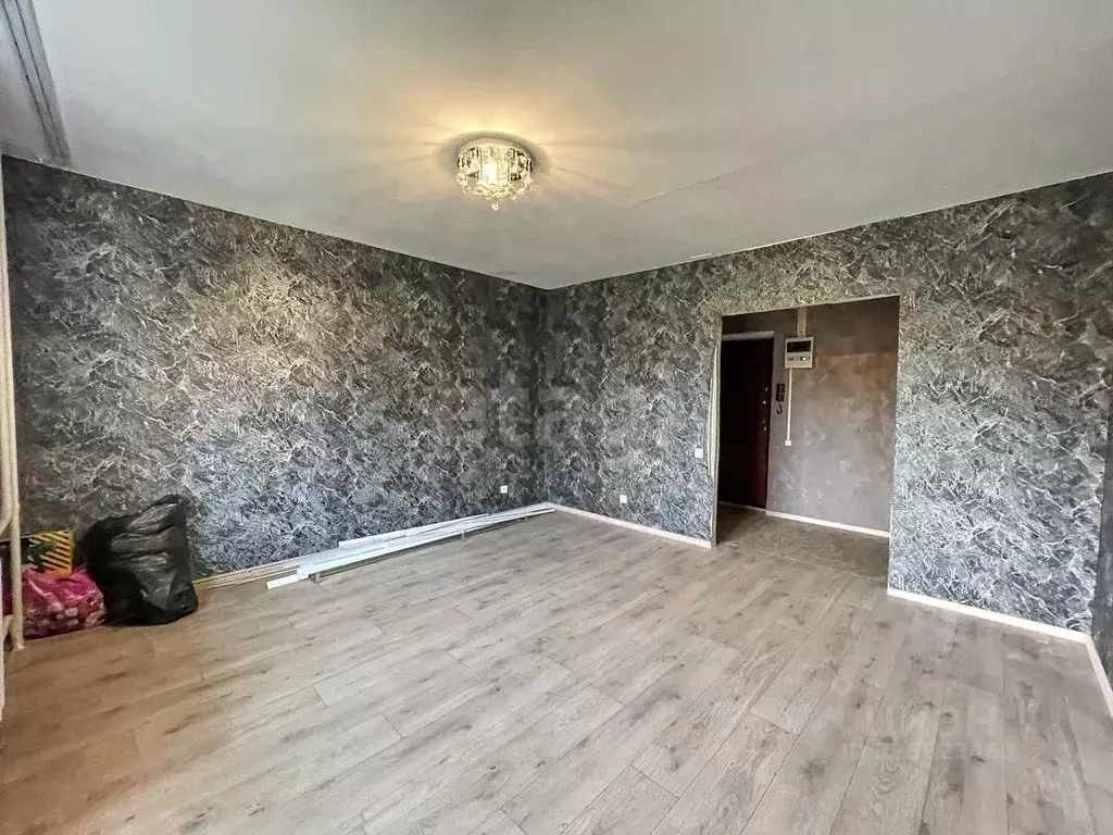 1-к кв. Кемеровская область, Прокопьевск Тырган мкр, 10-й мкр, 6А ... - Фото 1